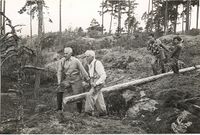 I 1960 ble flaggstang-emnet dratt fram av Bjarne og hans far Jon Solberg.