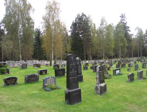 Flesberg kirkegård 2013.jpg