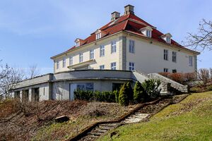 Fornebu hovedgård 230418.jpg