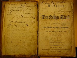 Forsider Alfred Jensens familiebibel.JPG