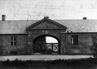 Hovedinngangen fra Fetveien før 1937.