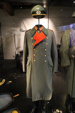 Forsvarsmuseet Richard Pellengahrs uniform.JPG