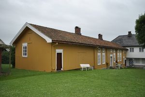 Fossesholm-sørfløyen.jpg