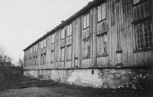 Fossesholm - vestfasaden (sf0844).jpg