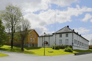 Fossesholm Herregård (bk MG 2154-justert).JPG