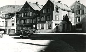 Fr. Langesgt 8-10.jpg.jpg