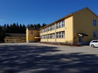 Framsiden av skolen 2022