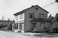 Frank Melby drev som autorisert installatør i Strømsveien 39.