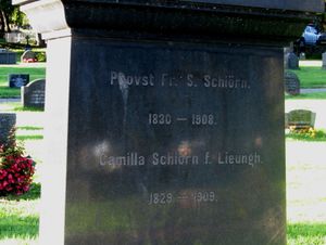 Fredrik Sigismund Schiørn gravminne Tønsberg.jpg