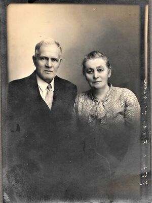 Fredrik and Anna Kristine Isaksen.jpg