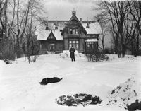 Ingar Nilsens villa på Fredriksberg fra 1890-årene, ark. Henrik Nissen. Revet 1939. Foto: Oslo Museum (1930).