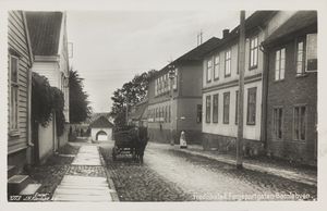 Fredrikstad, Færgeportgaten, Gamlebyen - no-nb digifoto 20140523 00079 bldsa PK13181.jpg