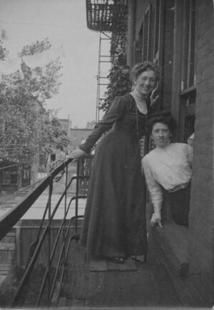 Frida Thode og Magdalene Norman Brooklyn.jpg