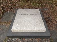 Fridtjof Nansens grav på Polhøgda. Foto: Stig Rune Pedersen