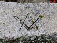 Frimurernes merke på gravminne, Vestre gravlund, Oslo. Foto: Stig Rune Pedersen