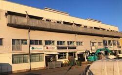 Fritidshuset er nå bygd inn i et større hele. Foto 2021 Steinar Bunæs.