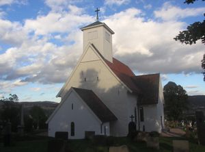 Frogner kirke Lier 2012.jpg