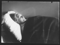 154. Fru Hansen. Lik - no-nb digifoto 20160408 00338 NB NS NM 09041.jpg