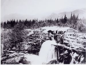 Gamle Brøstsaga oppgangssag.jpg