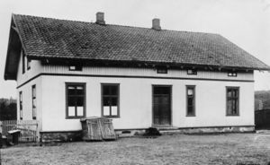 Gamle Haugsund skole i Hokksund (oeb-179978).jpg