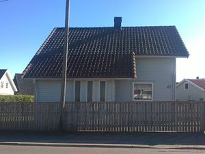 Gamle Kongevei 42 (Larvik).jpg