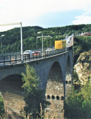 Gamle Svinesundsbrua 1999.jpg