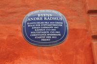 Rådhusgata 7: Garmanngården. 59.909104° N 10.744363° Ø