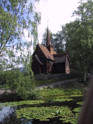 Garmo kirke Maihaugen.JPG