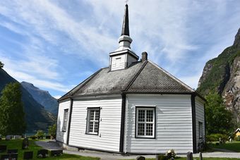 Geiranger kirke (2018).JPG