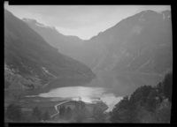 25. Geirangerfjord - no-nb digifoto 20160225 00035 NB MIT FNR 06109.jpg