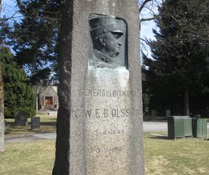 Generalløytnant Olssøn gravminne Oslo.jpg