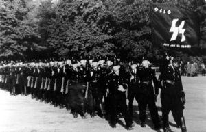 Germanske SS Norge marsjerer i Oslo september 1944.jpg
