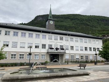 Gloppen herredshus anno 2021.jpeg