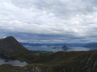 Godøy Kjerringtindane mot Ålesund