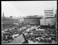 158. Grønlands Torv, Torvdirektøren - no-nb digifoto 20160208 00084 NB NS 001081C.jpg