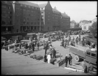 197. Grønlands Torv, Torvdirektøren - no-nb digifoto 20160211 00011 NB NS 001125C.jpg