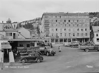 Nybygget fra 1953. Foto: Mittet/Nasjonalbiblioteket
