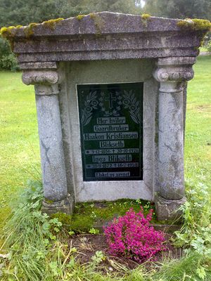 Grav Haakon Inga Blikseth.jpg