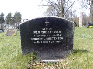 Gravminne Nils Christensen.jpg