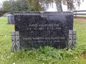Gravstein Hans Kalrudstad.jpg
