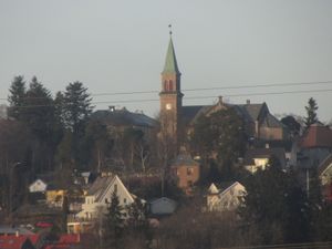 Grorud kirke sett fra Furuset 2011.jpg