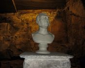 Middelthuns byste av Wergeland (1861) i grotten under Grotten. Foto: Stig Rune Pedersen