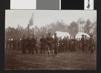 379. Gruppe offiserer foran telt - no-nb digifoto 20160415 00232 bldsa EYDE00082.jpg