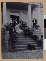 2. Gruppebilde av Bjørnstjerne Bjørnson med familie og venner, 22. august 1901 - no-nb digifoto 20160609 00071 bldsa BB1480.jpg