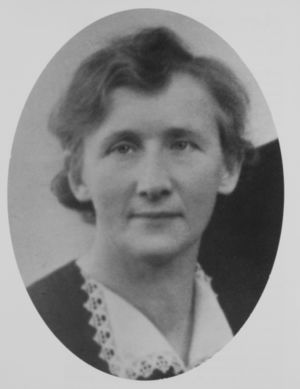 Gunnhild Dramdal (Skotselv før i tida 1997, s28).jpg