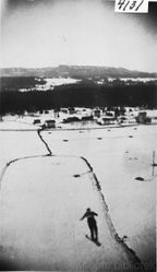 Gunnar Andersen hopper i Gustadbakken 1930.