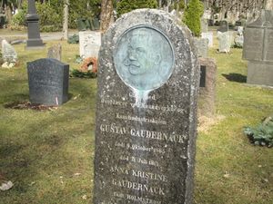 Gustav Gaudernack gravminne.JPG