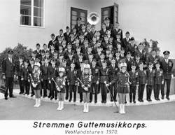 Strømmen Guttemusikkorps under Vestlandsturen 1970.