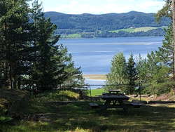 Utsikt mot Øyeren og Nordre Øyeren Naturreservat.