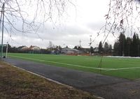 Høybråten idrettsplass, Idrettsveien 1.